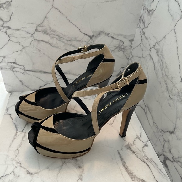 🎉HOST PICK🎉 Bruno Premi High Heeled Sandals - Picture 1 of 7